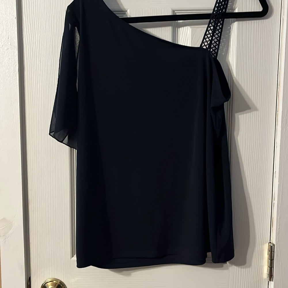 Navy blue top